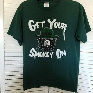 Green Smokey Bear T shirt
